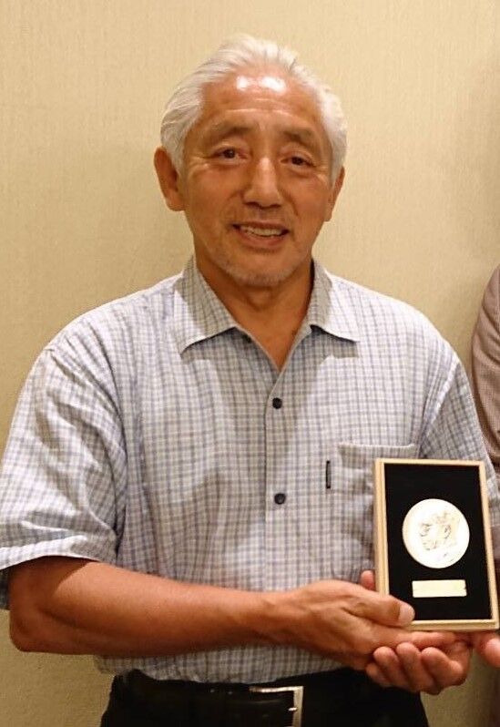 Tanaka-award-1