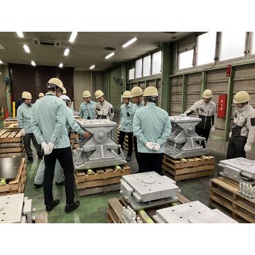 工場見学の様子